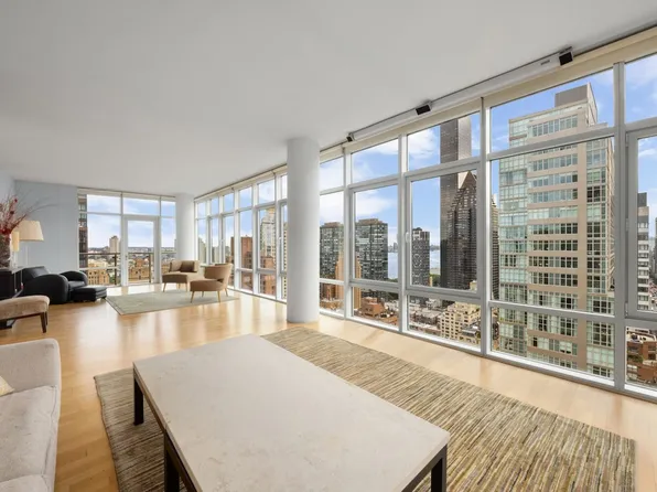 310 East 53rd Street image 1 of 14