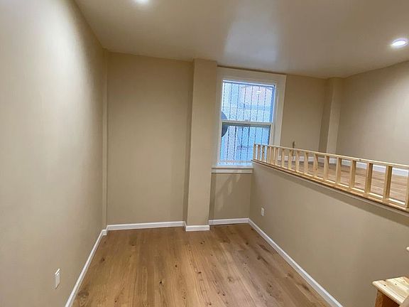 5th image of 20 Beckett St APT 1
