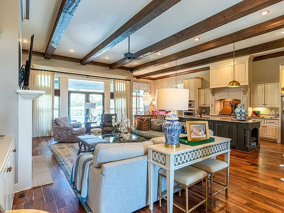4th image of 116 Club Creek Dr