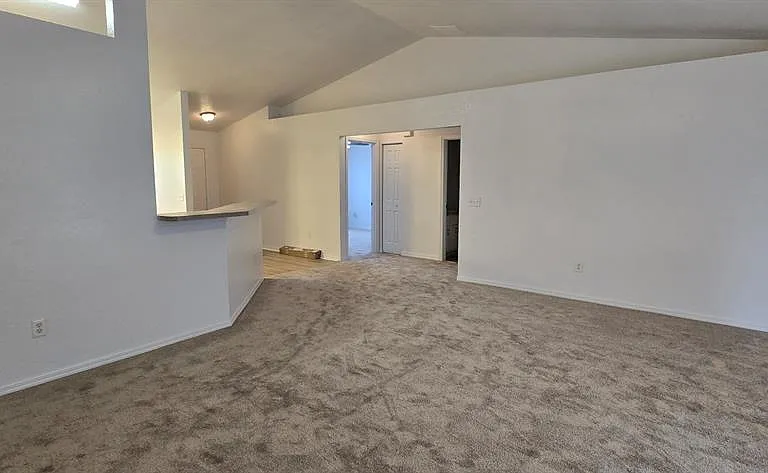 6875 SE 52nd St — Photo 9