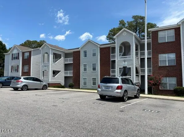 275 Waterdown Dr APT 7, Fayetteville, NC 28314