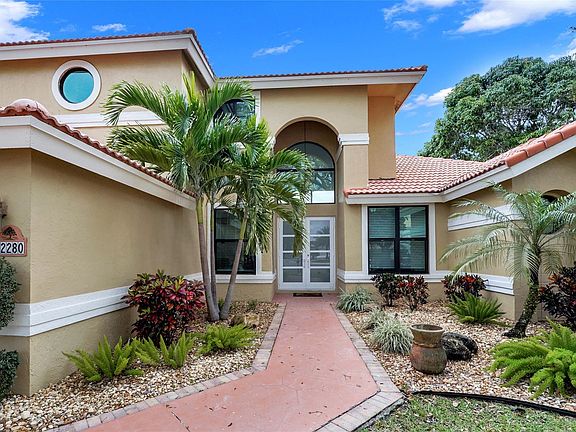 3rd image of 22280 Tupelo Place