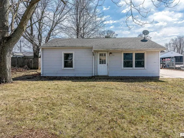 17122 10th Ave N, East Moline, IL 61244