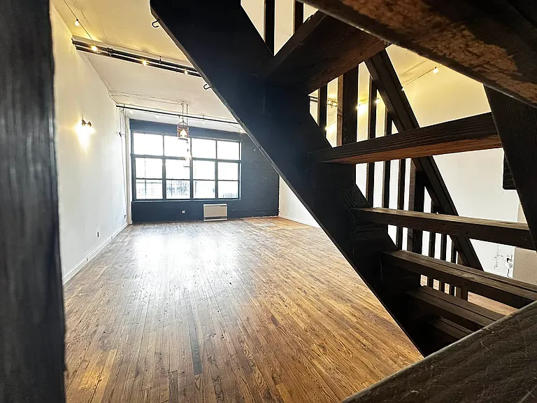 260 Moore St #110 — Photo 16