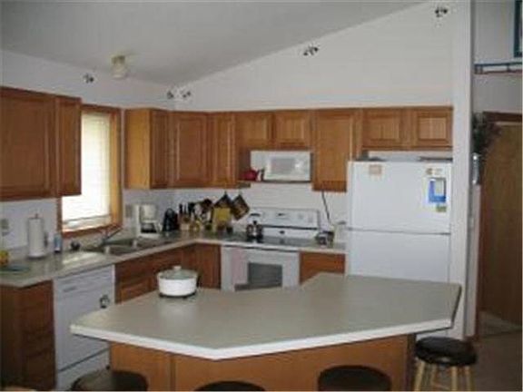 3rd image of #6 25 Park #6