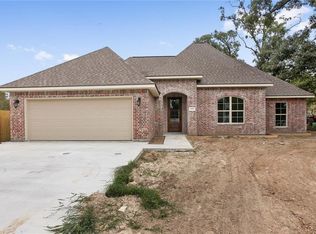 4802 Maplewood Dr, Sulphur, LA 70663