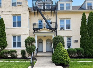 16 Grove St #2F, Plainfield, NJ 07060
