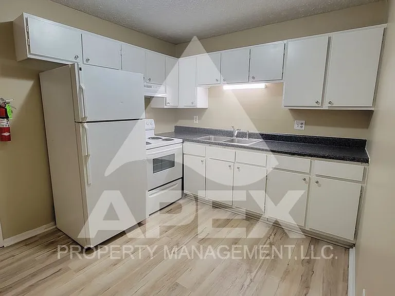 Kendle Wood Apartments — Photo 6