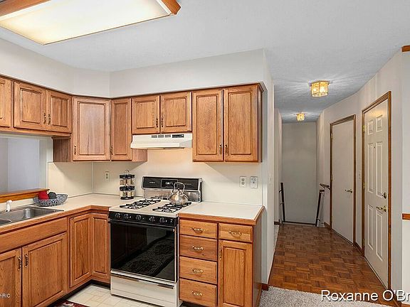 3rd image of 6 Skyline Cir NW #144