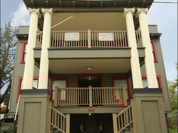 68 NE Stanton St APT J