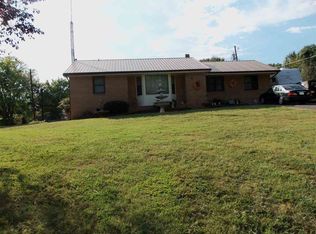 418 Clifton Heights Rd, Newport, TN 37821
