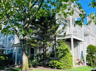 1211 Richmond Rd, Mahwah, NJ 07430