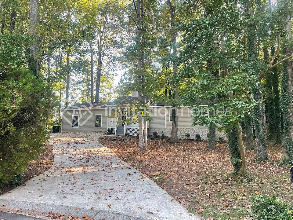 1st image of 62 Fairfax Ct