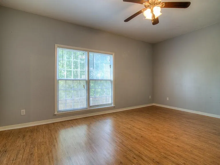 3200 Duval St #105 — Photo 11