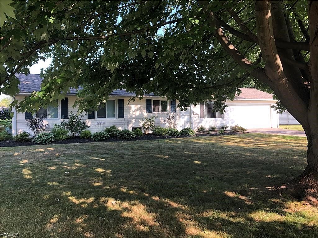 5961 Thunderbird Dr, Mentor On The Lake, OH 44060 Zillow
