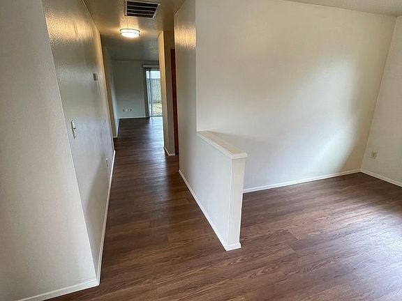 2nd image of 3120-3122 Lupine St