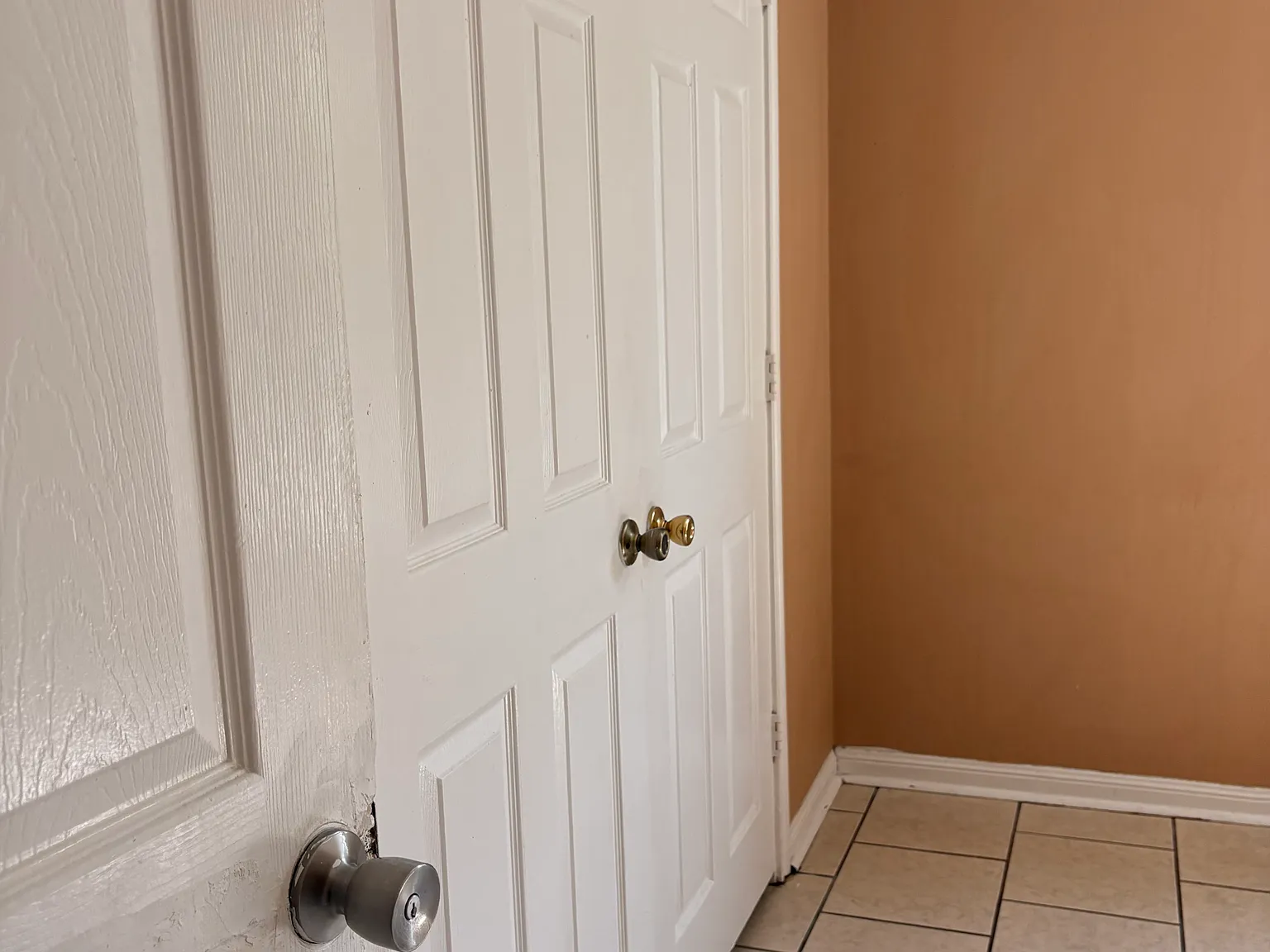 2 bed, $900 — Photo 4