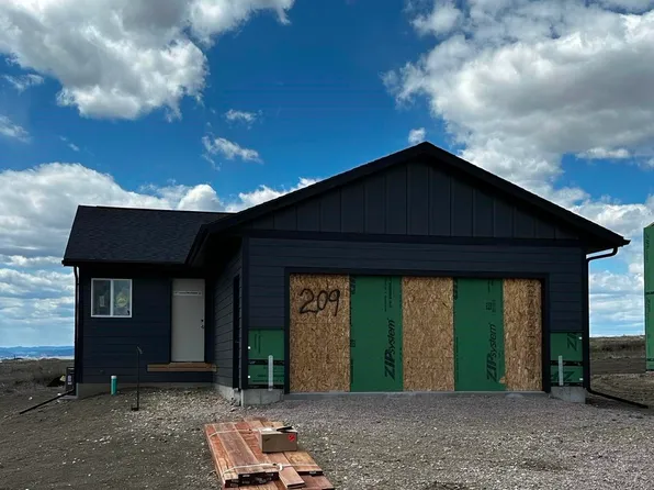 209 Dorchester Ave, Box Elder, SD 57719
