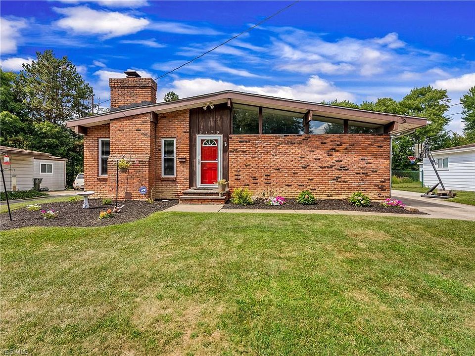 1st image of 2179 Lynnwood Dr