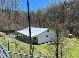 11196 Highway 1524, Manchester, KY 40962