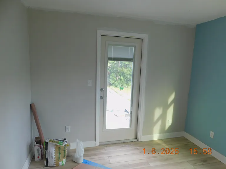 313 Surf St — Photo 8