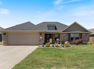 2204 Kathryn Ln, Siloam Springs, AR 72761