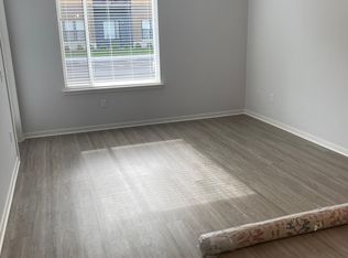 11150 Lantern Rd #121, Fishers, IN 46038