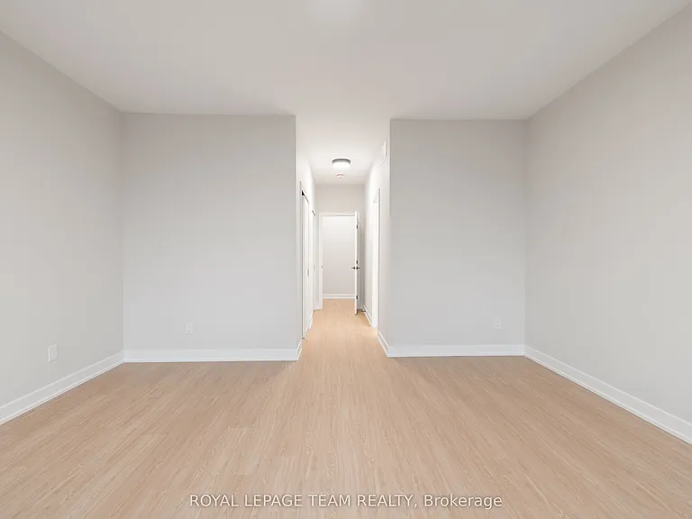 49 Grosvenor Ave #3 — Photo 31