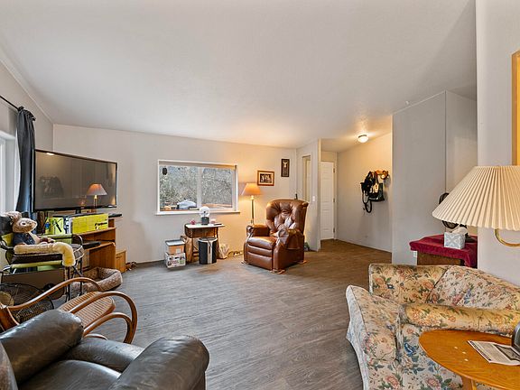 5th image of 4794 Foothill Blvd