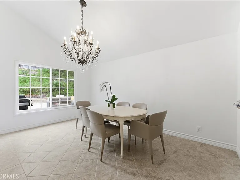 19511 Rosita St — Photo 11
