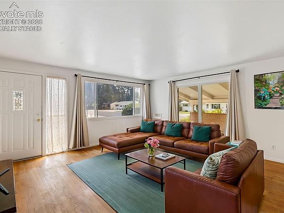 5th image of 2802 Virginia Ave