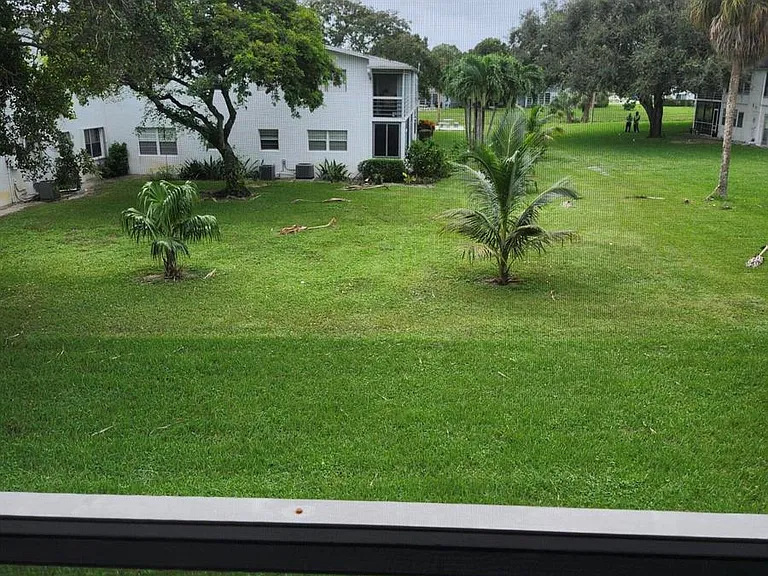 272 Tilford #M — Photo 4