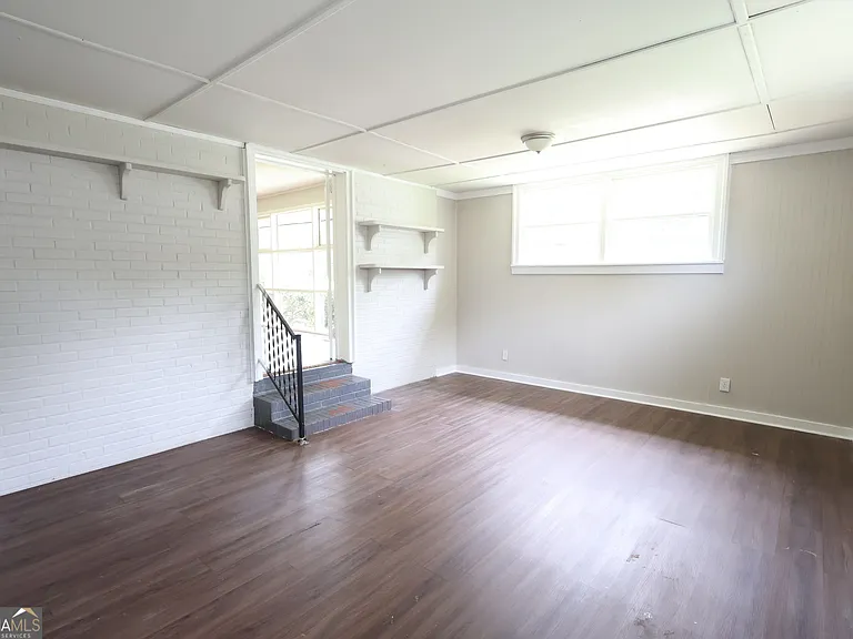 1465 Irwinton Rd — Photo 11