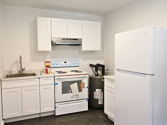 5th image of 51 Main St Unit 1