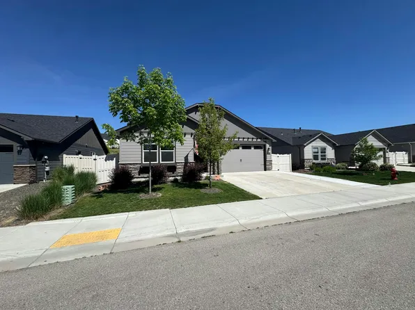 10496 W Daylily Ct, Star, ID 83669