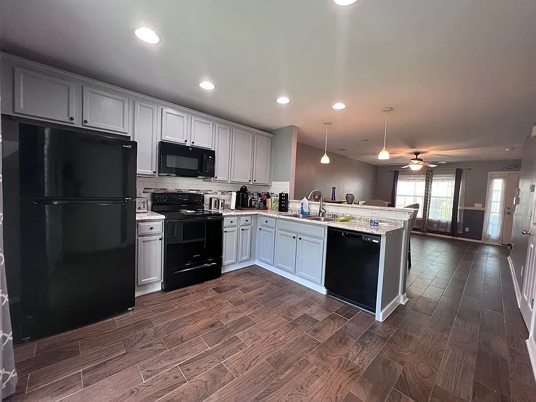 65 Fairgreen St — Photo 12