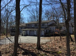 231 Wild Meadow Dr, Milford, PA 18337