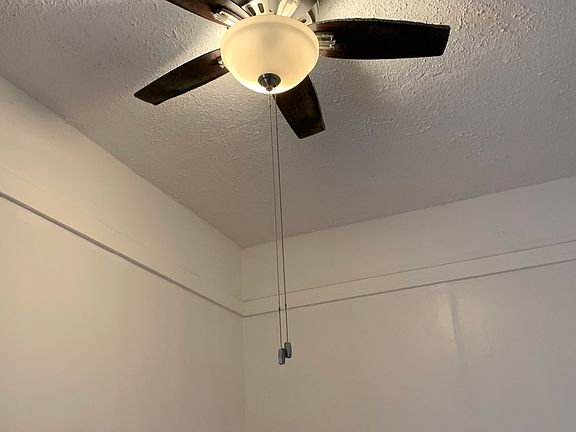 4th image of 1098 Bedford Ave #1