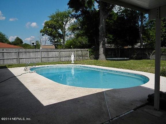 5th image of 7325 Floral Ridge Dr
