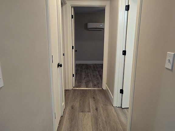 4th image of 543 Poston St