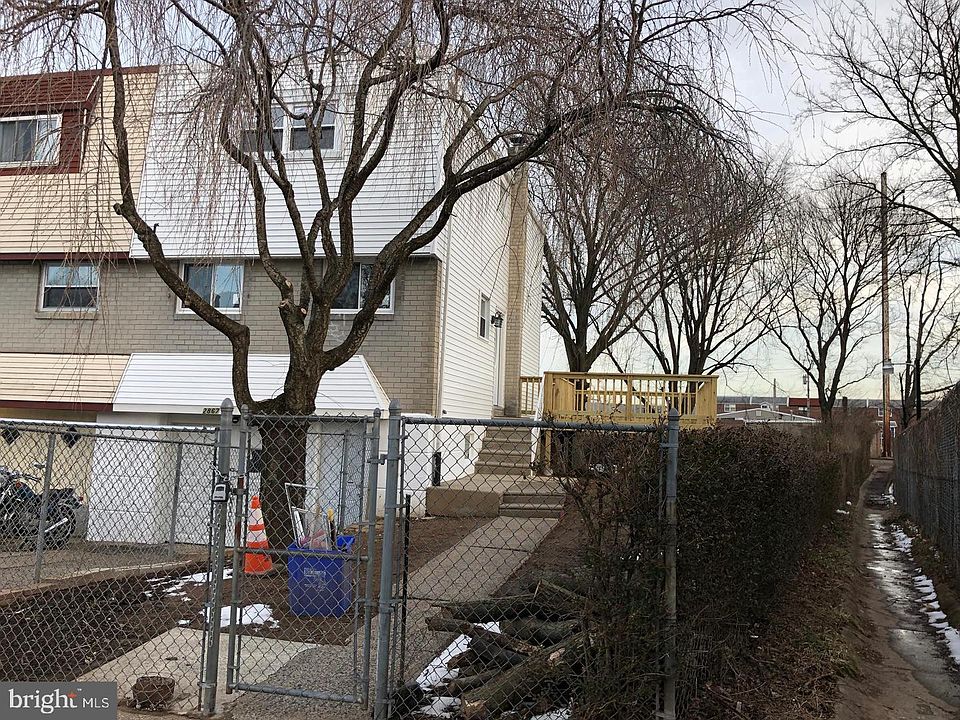 2nd image of 2867 Sebring Rd