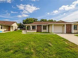 660 Royalty Ct — Photo 1