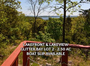 2 Waterfield Dr, Reeds Spring, MO 65737