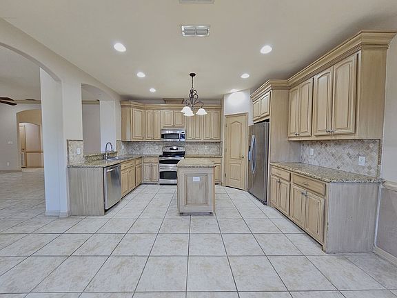 5th image of 5618 Ironwood Ct