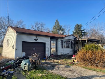 1000 Collinsburg Rd, West Newton, PA, 15089