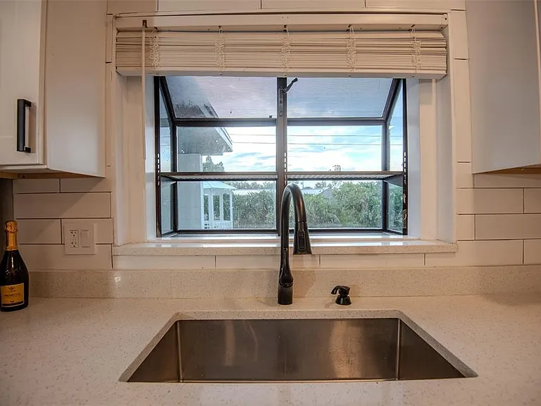 6440 Greylynne St — Photo 17