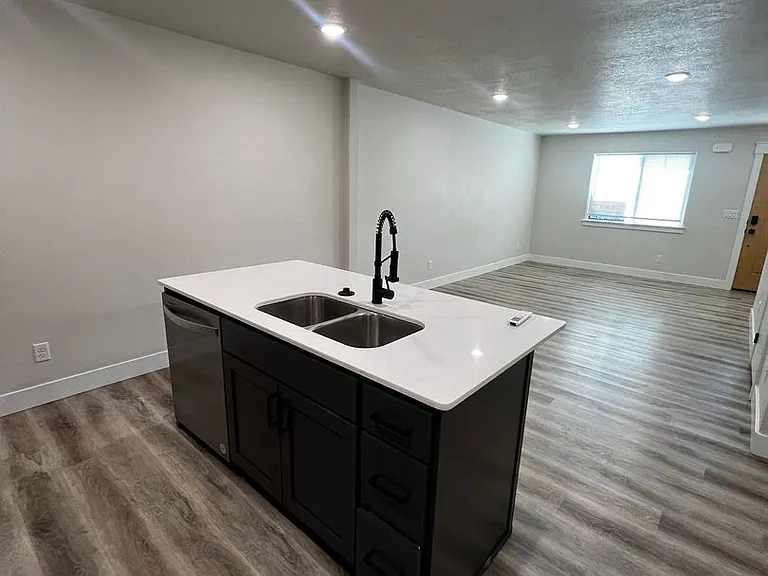 3780 N Philbin Rd — Photo 5