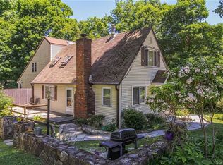 34 Somerset Ln, Putnam Valley, NY 10579