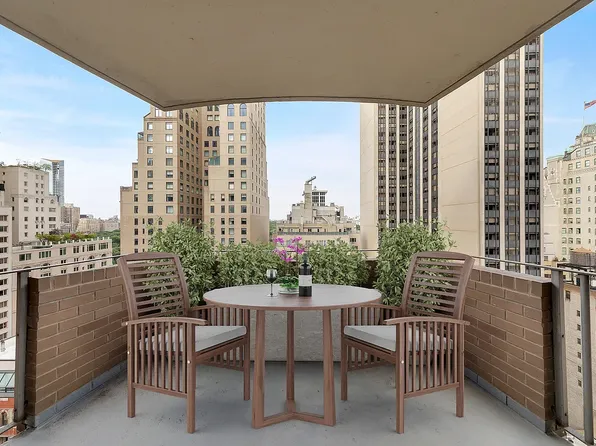 58 W 58th St, New York, NY