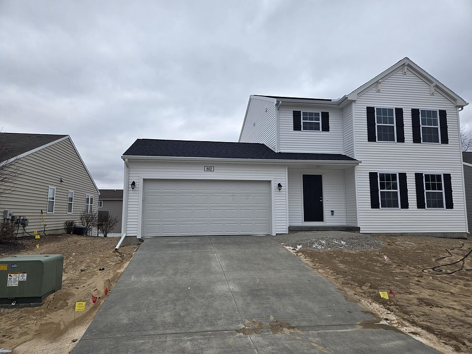 1st image of 802 Parkwood Dr
